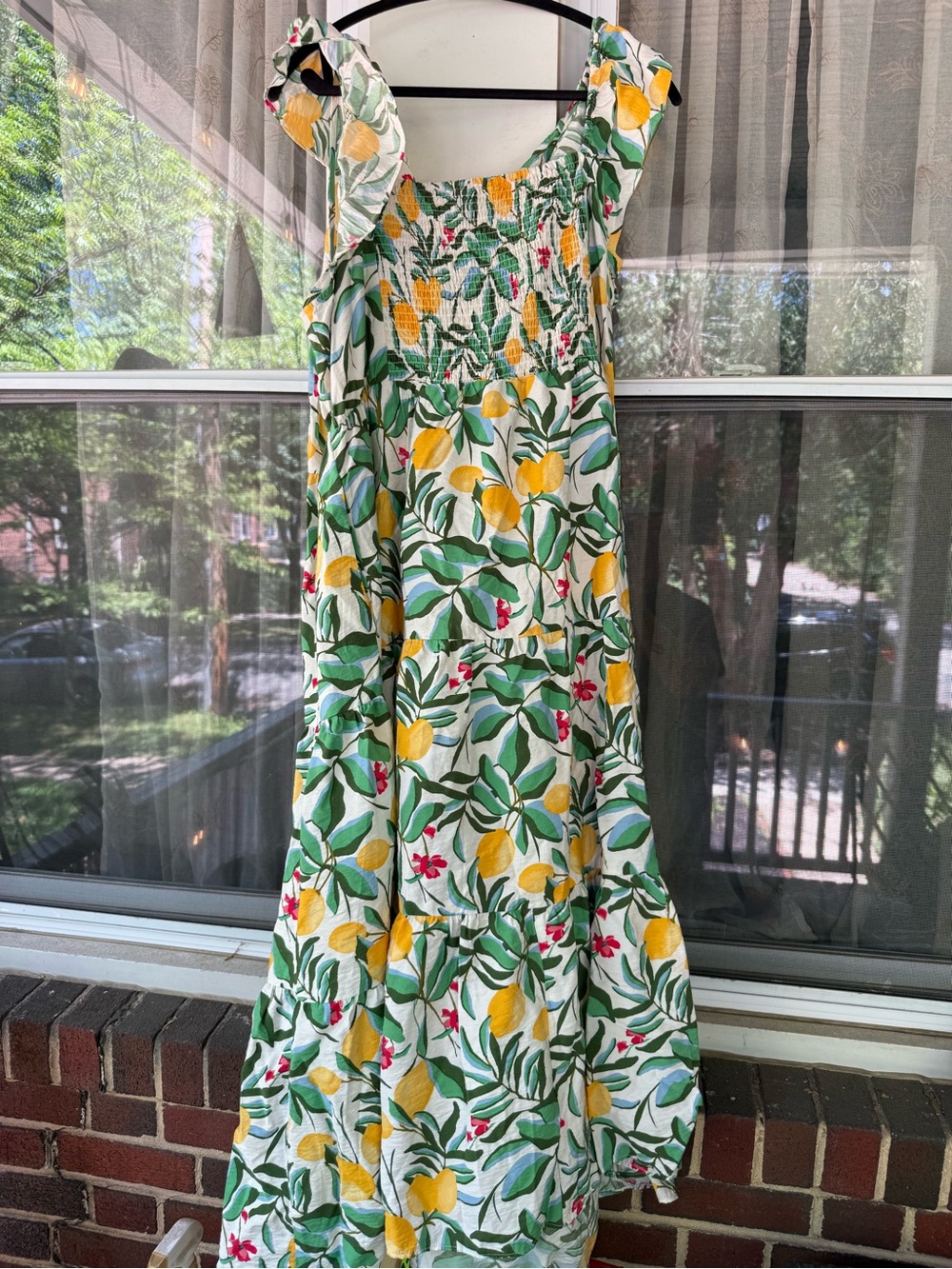 Old Navy White Maxi Dress with Yellow Lemon & Green Leaf Print - Picture 3 of 4